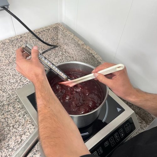 les-gourmandises-de-manon-chocolaterie-passy-chedde-artisanal-confiseries-artisan-chocolatier-savoir-faire-pate-de-fruit